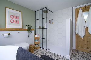 Photo 24- click for photo gallery